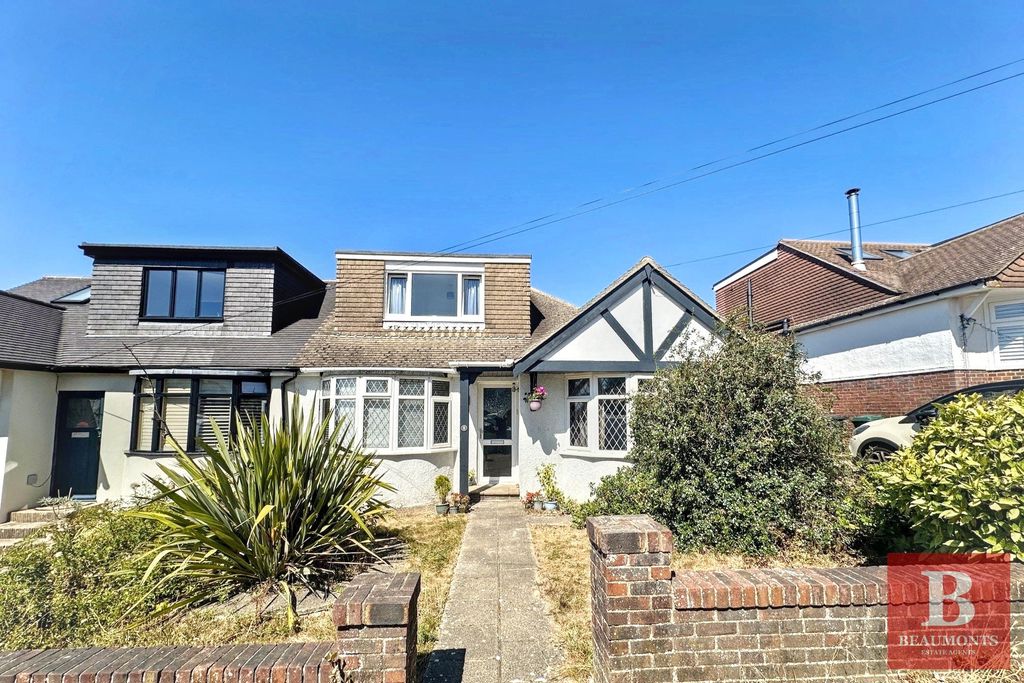 Larkfield Way